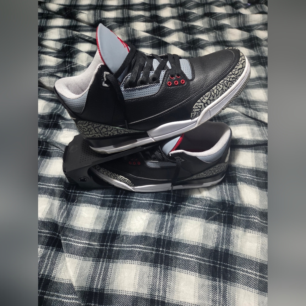 Jordan 3 Black Cement Size 10.5 US, Black and Gray Men's Sneakers
